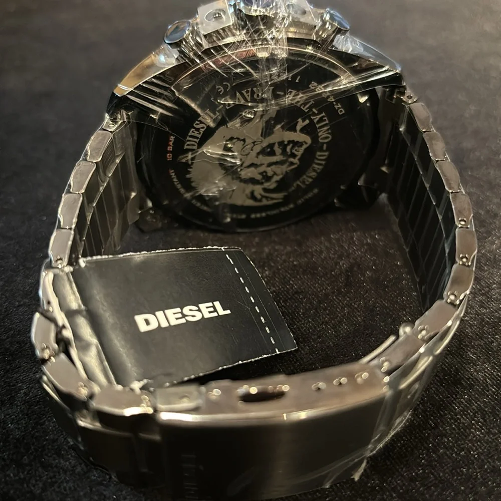 Diesel Mega Chief Chronograph Gunmetal Grey Dial Mens Watch DZ4282‎
